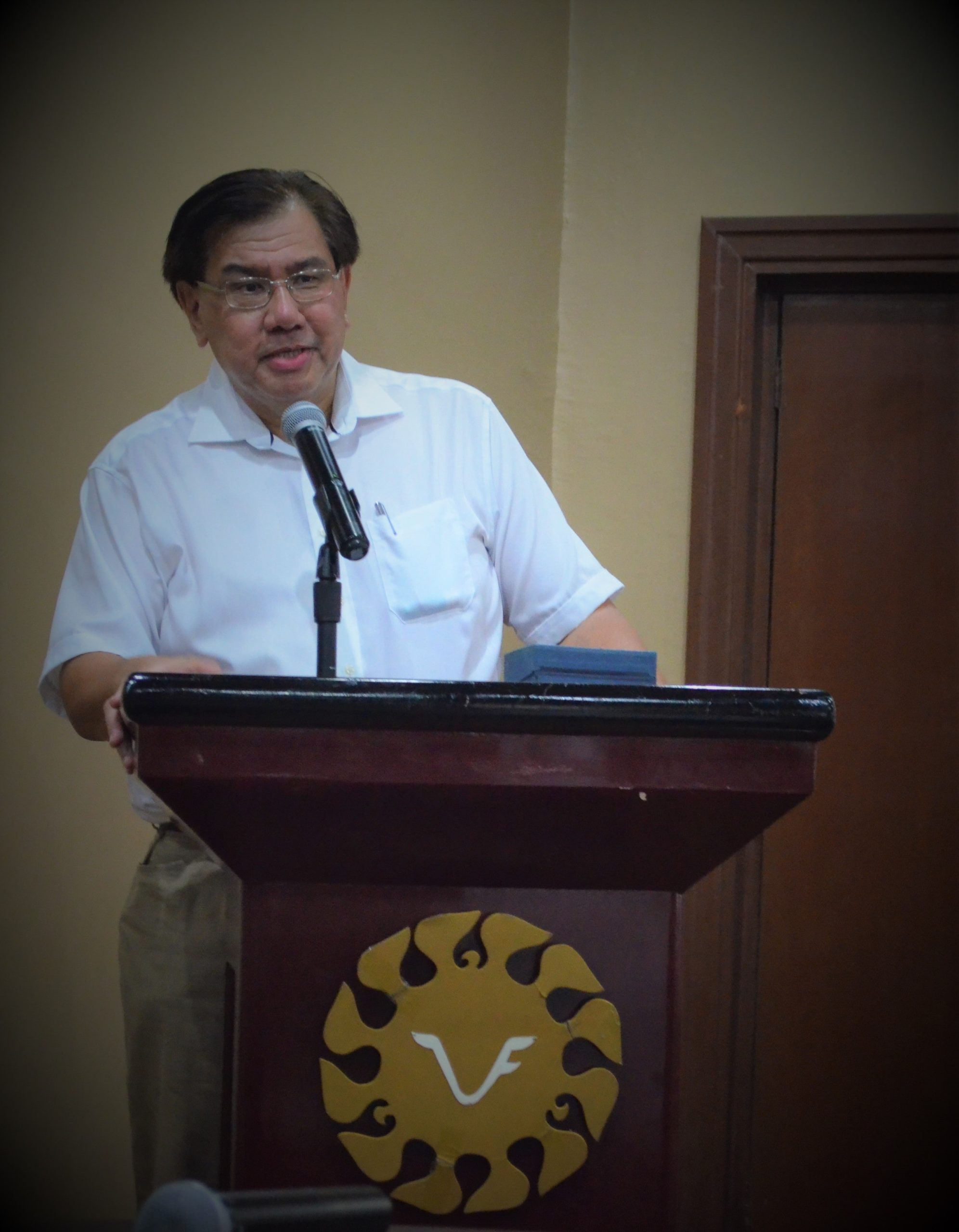 Atty. Saul Hofileña, during his talk about Quadricula