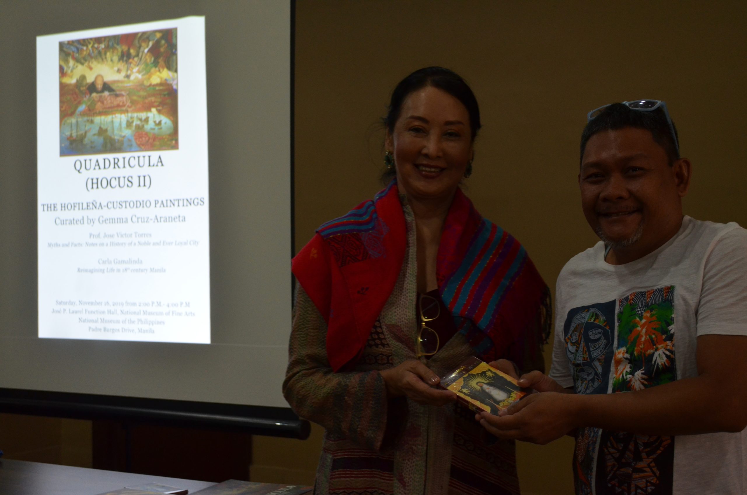 One of the many recipents of books during the raffle